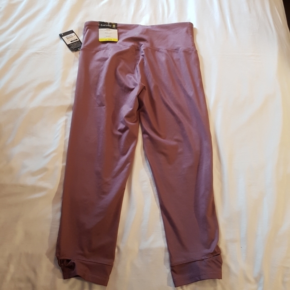 Champion women's High Rise Capri pants Large purple - Picture 3 of 4